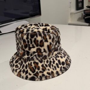 Leopard Print Faux Fur Bucket Hat